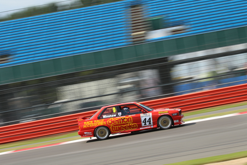 Illustration for article titled Ogle At The Best Cars Racing At The Silverstone Classic